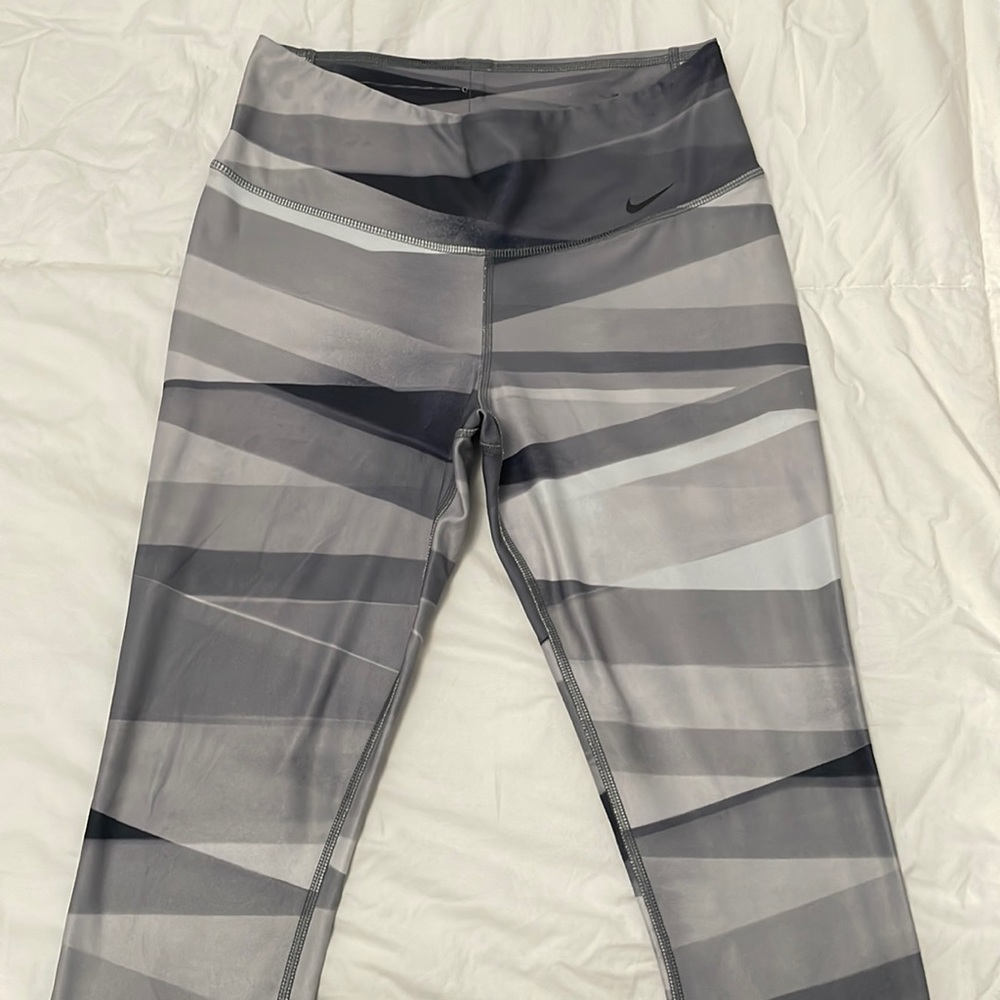 Nike leggings